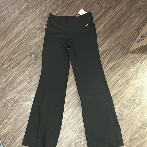 Nike Pants - Nike Flair Leggings! Brand new
